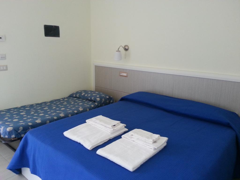 Il Girasole Formia Guesthouse Rooms Zewnętrze zdjęcie